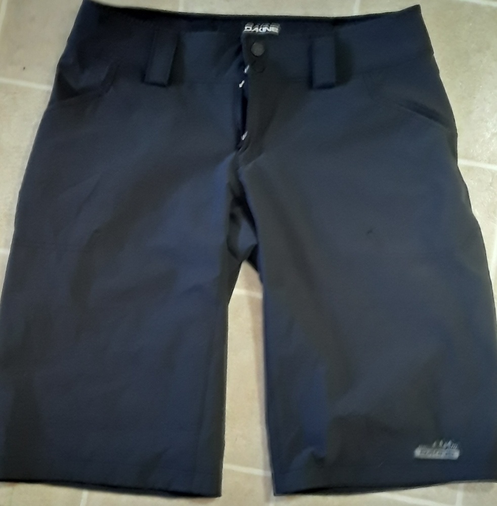 Dakine Baggy Bike Shorts Womens